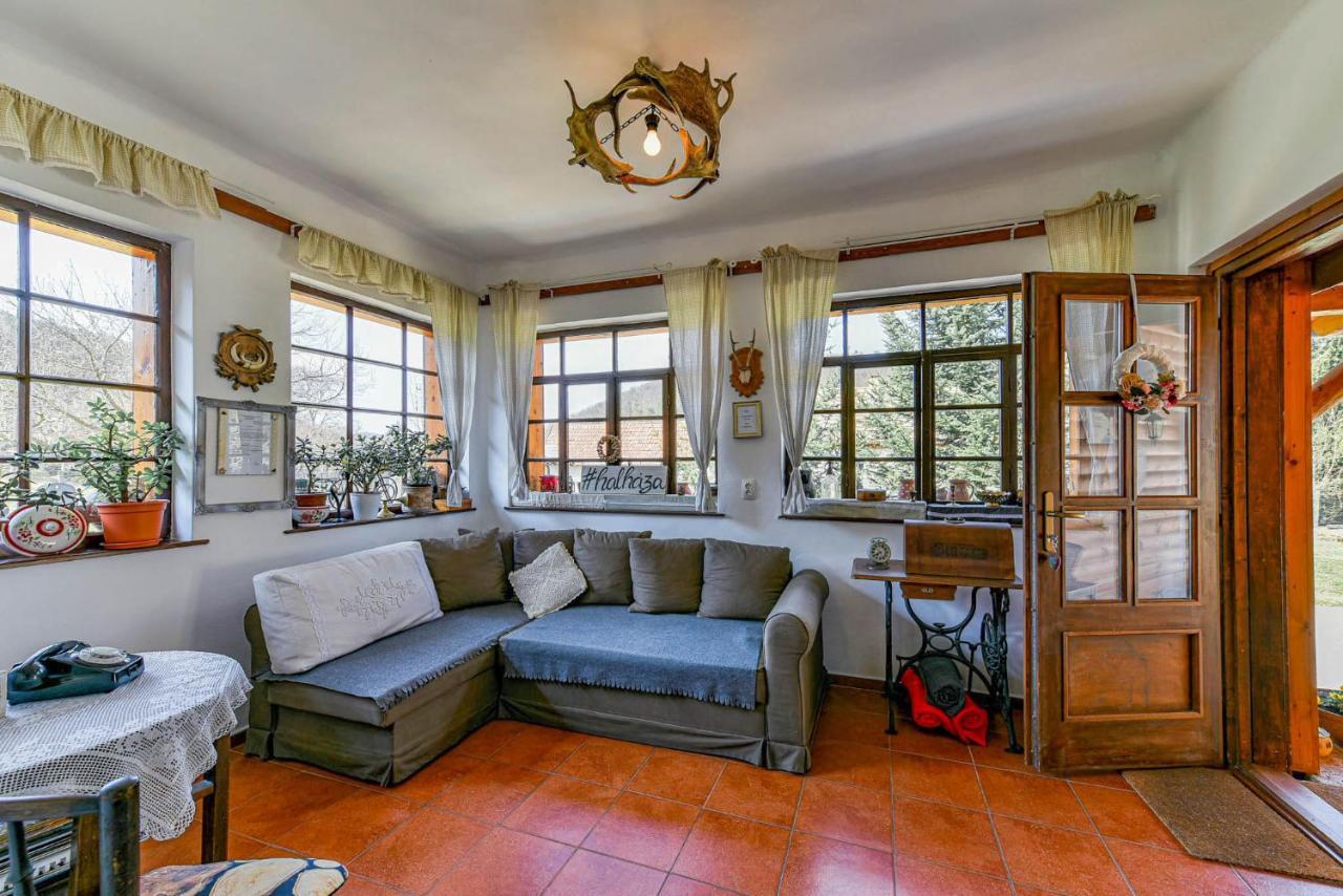 Halhaza Vendeghaz Apartment Sirok Luaran gambar