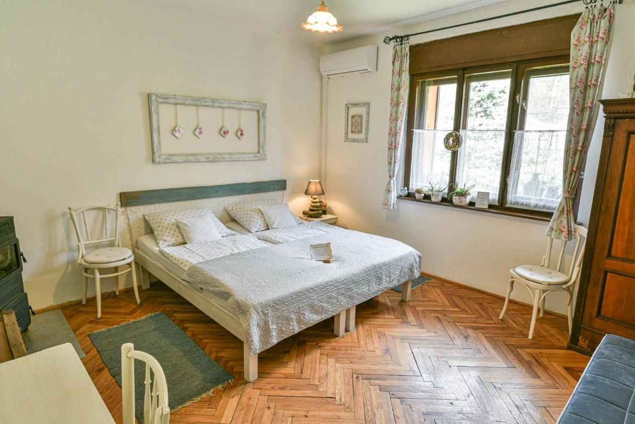 Halhaza Vendeghaz Apartment Sirok Luaran gambar