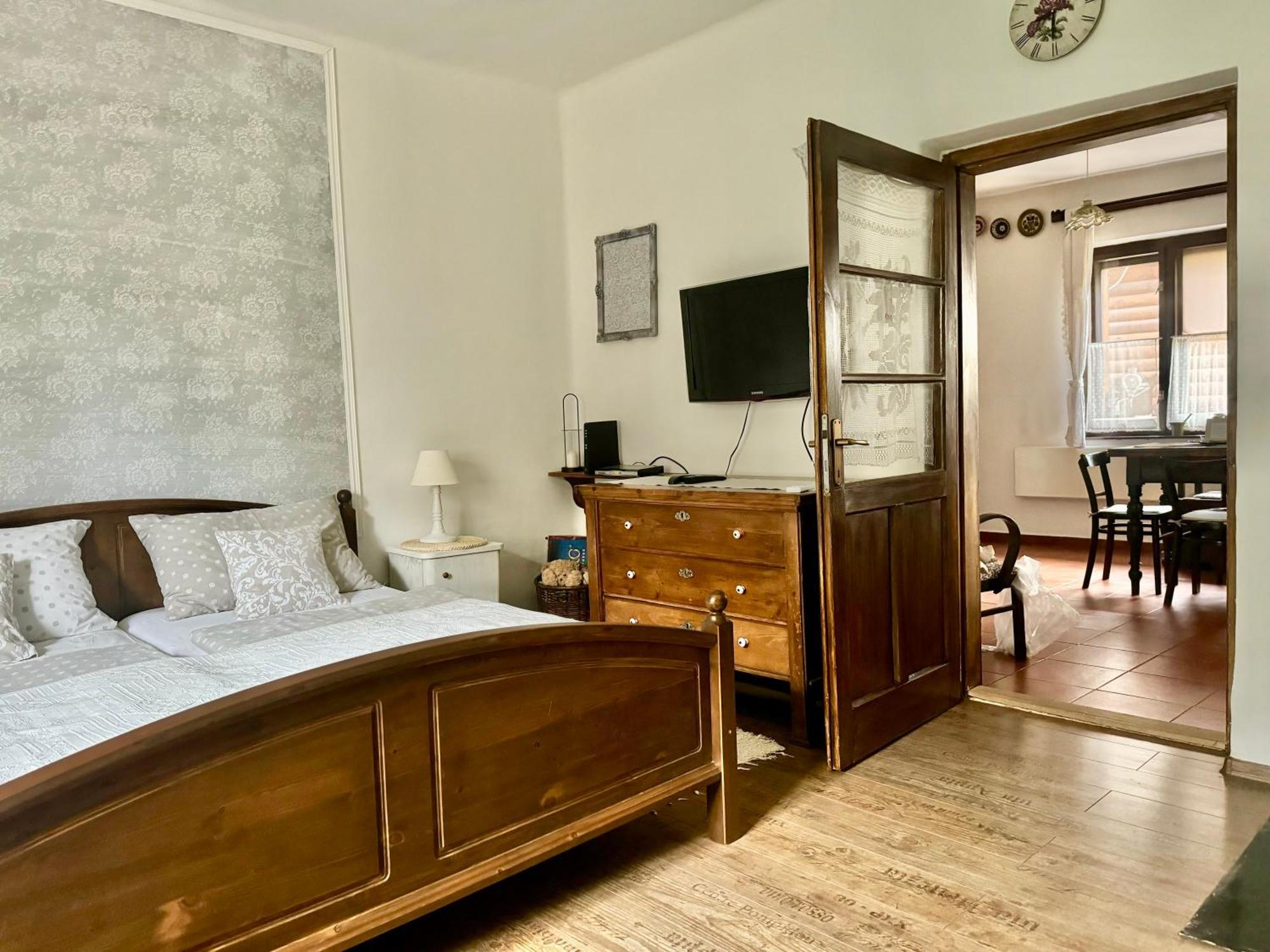 Halhaza Vendeghaz Apartment Sirok Luaran gambar
